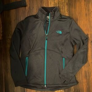 North face zip barely worn
